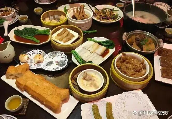 美食街广州上下九店在哪_广州上下九美食街_广州上下九美食街小吃